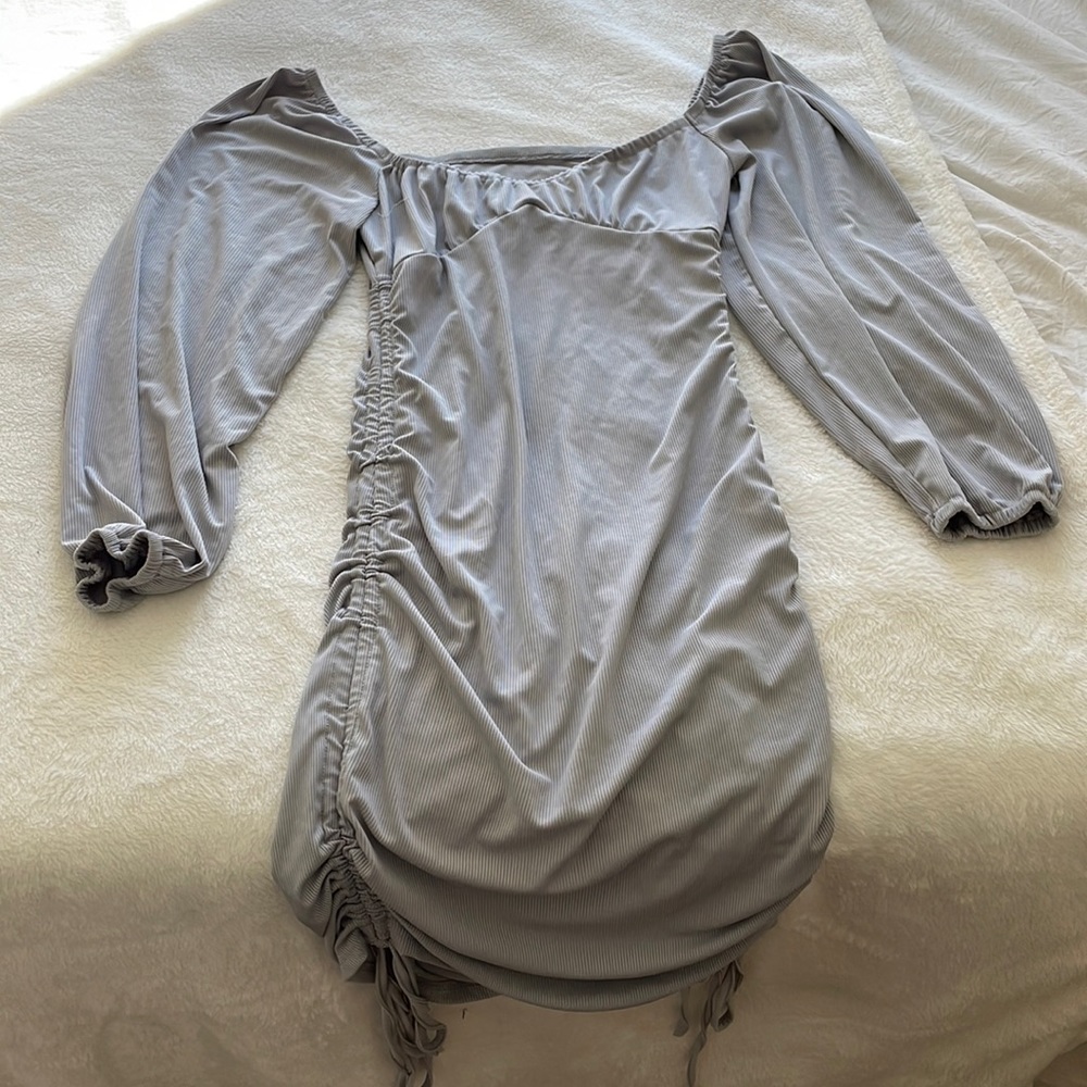 Blushmark ruched long sleeve gray midi dress